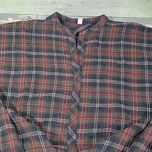 L Love Plaid Shirt/Top sz Small/Medium - Picture 4 of 6